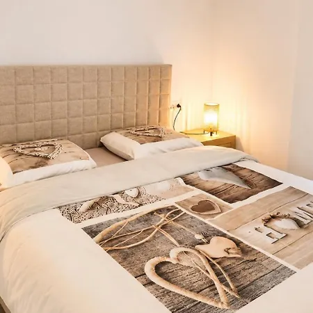 Casa Aaron